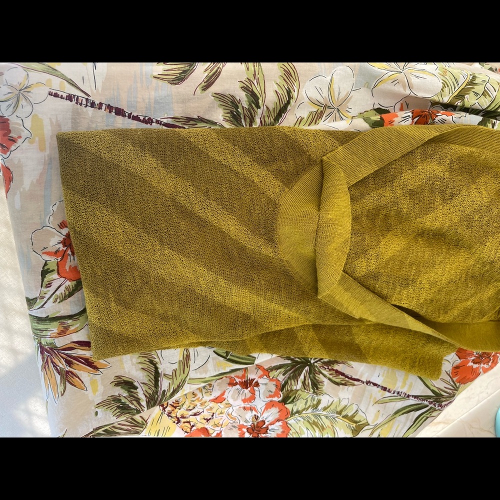 Burberry Sheer Top - Picture 9 of 16